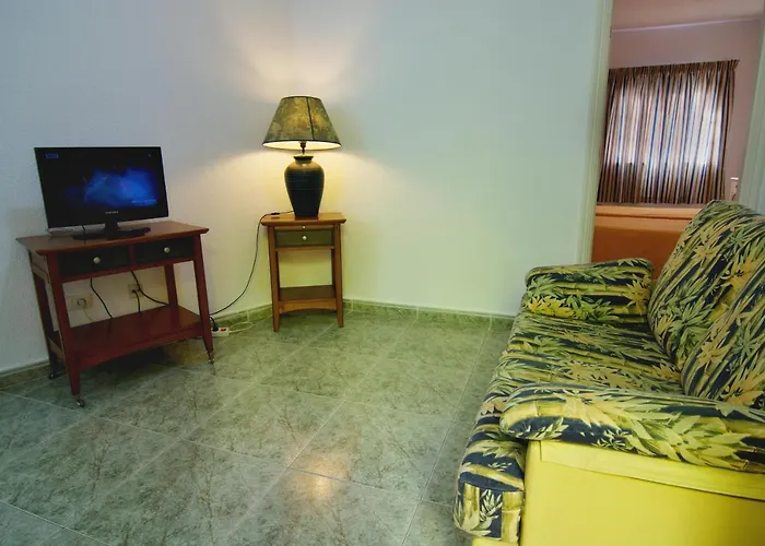 Emma - Cristianos Los Cristianos (Tenerife)